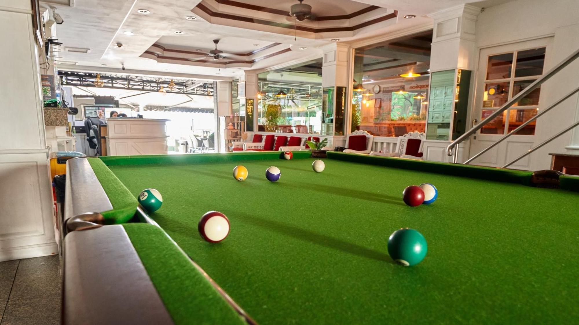 Lime Hotel Patong Extérieur photo